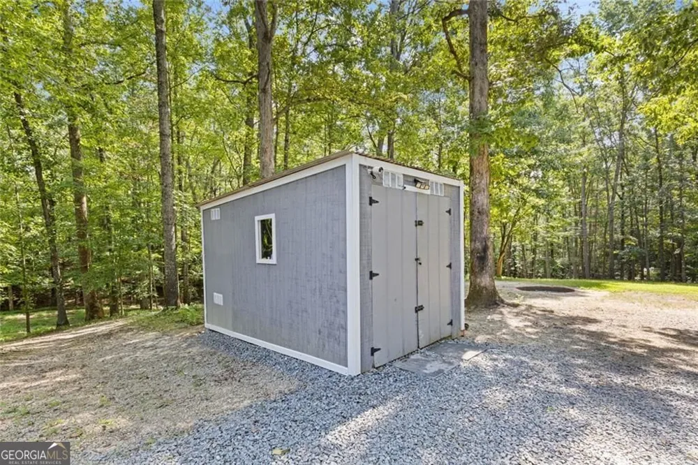 681 Pumpkinvine RD Acworth, GA 30101
