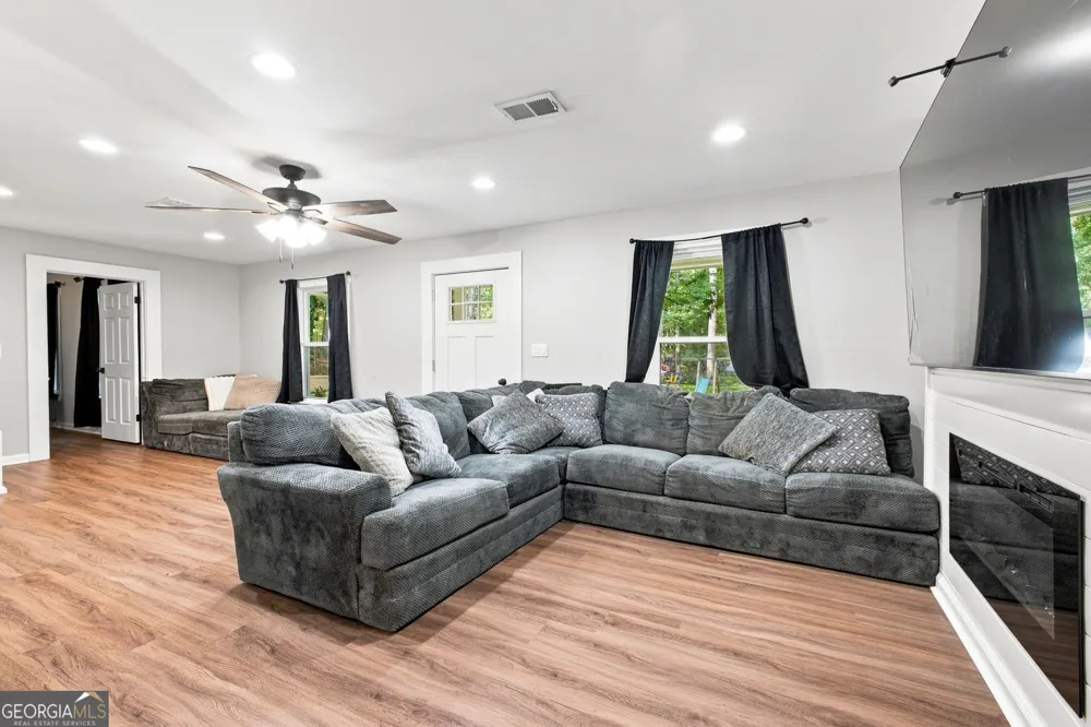 106 Northside DR Calhoun, GA 30701
