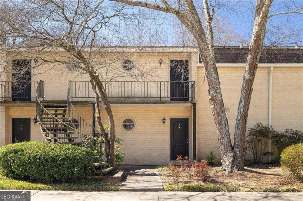 5400 Roswell RD Sandy Springs, GA 30342