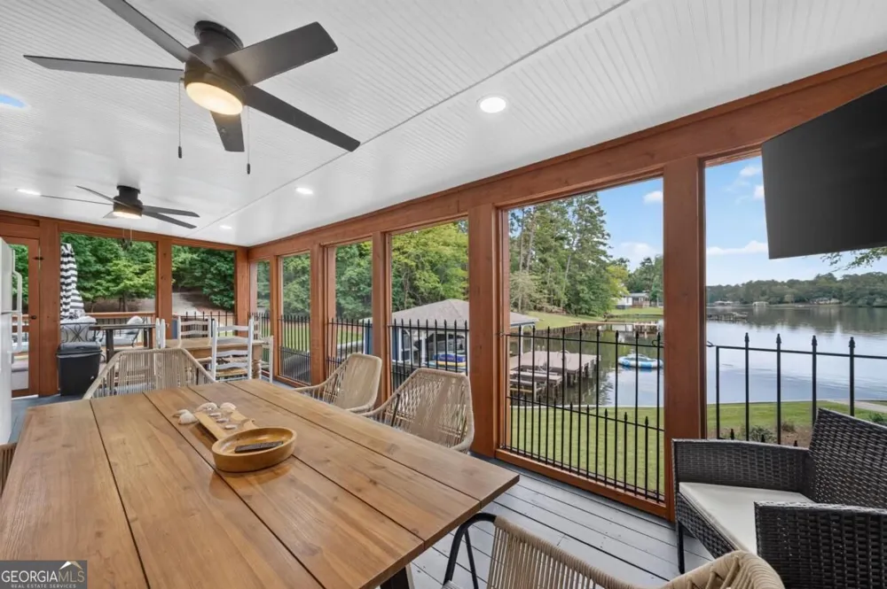 966 Dennis Station RD Eatonton, GA 31024