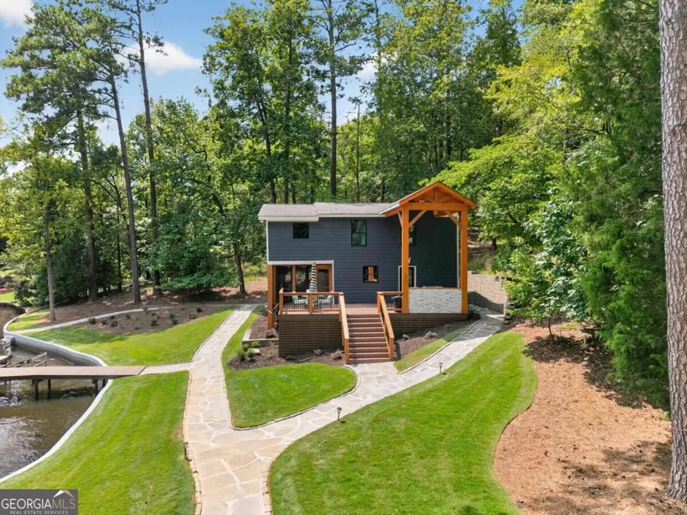 966 Dennis Station RD Eatonton, GA 31024