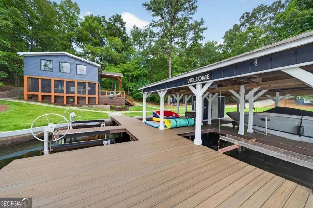 966 Dennis Station RD Eatonton, GA 31024