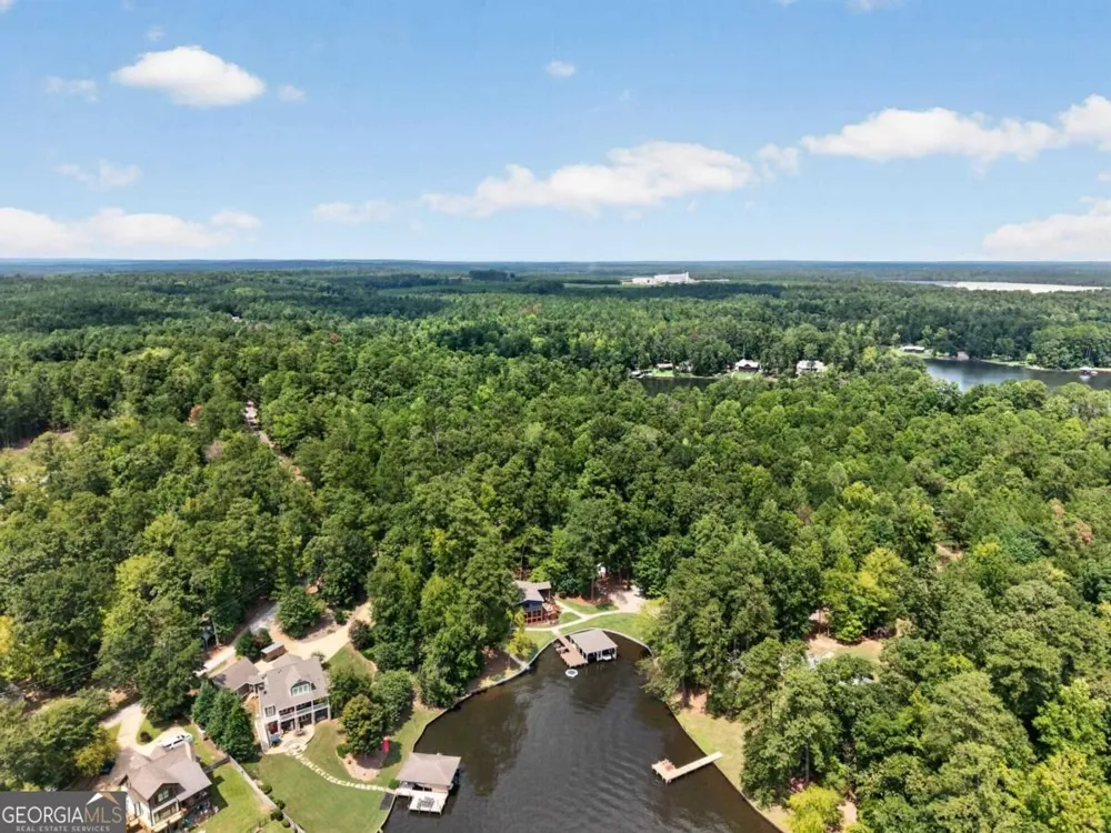 966 Dennis Station RD Eatonton, GA 31024