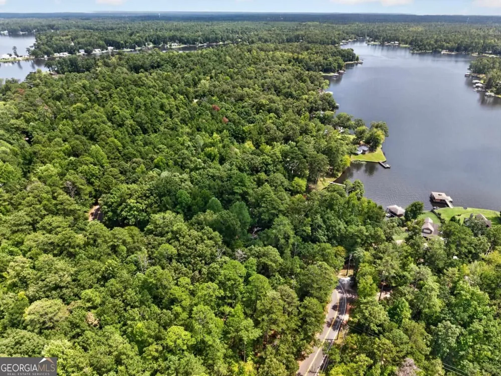 966 Dennis Station RD Eatonton, GA 31024