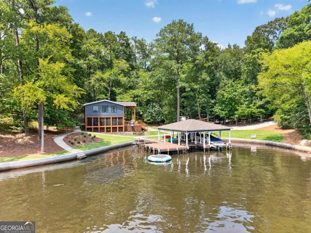 966 Dennis Station RD Eatonton, GA 31024
