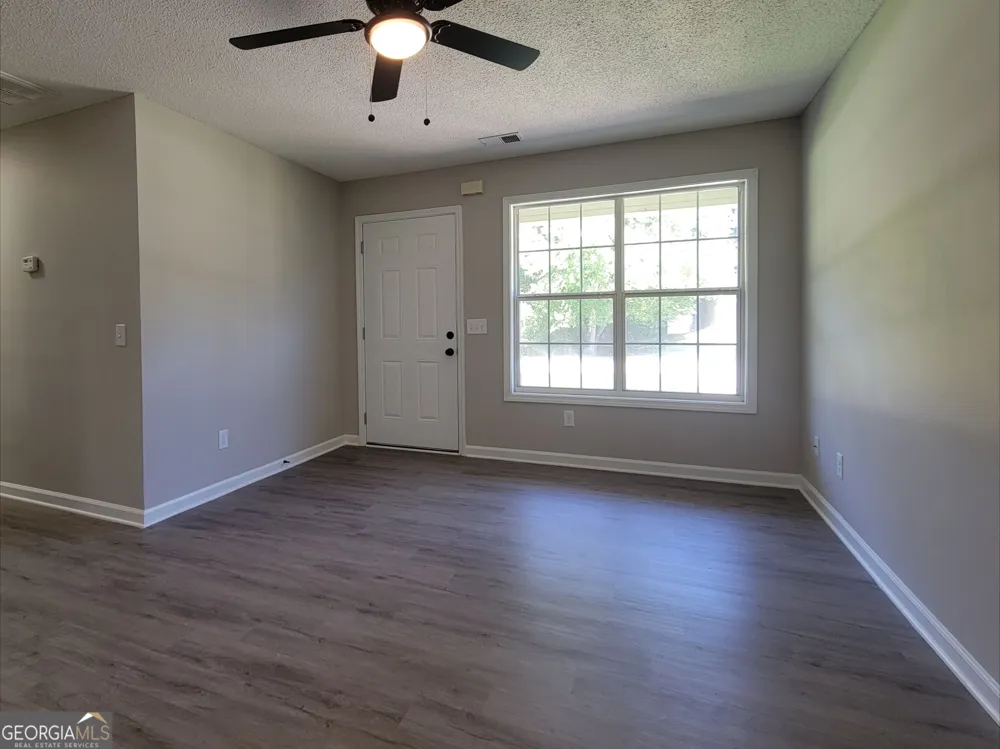 412 Missi LN Winder, GA 30680