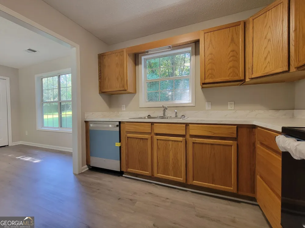 412 Missi LN Winder, GA 30680