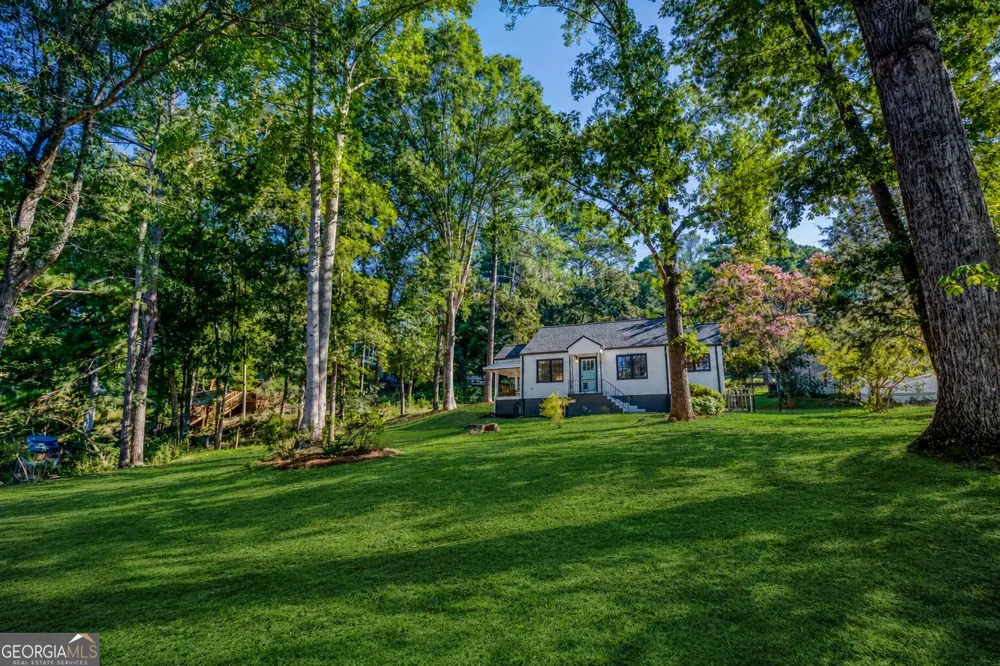 2483 Lakeshore DR Conyers, GA 30012