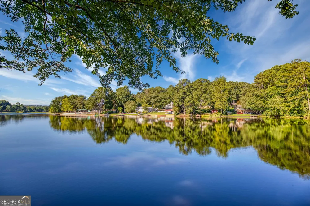2483 Lakeshore DR Conyers, GA 30012