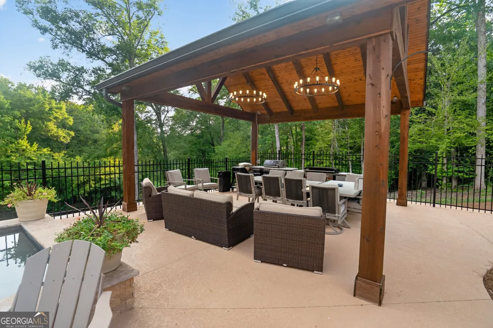 109 Forest Pointe DR Forsyth, GA 31029