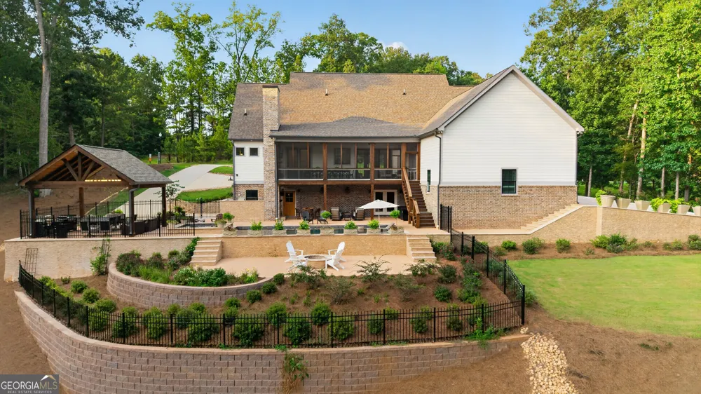 109 Forest Pointe DR Forsyth, GA 31029