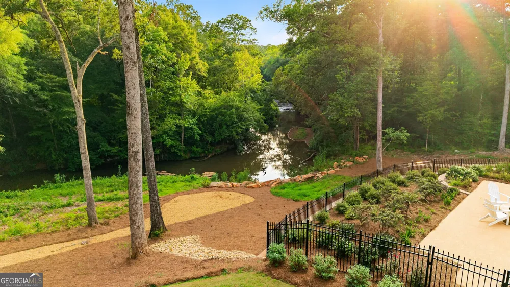 109 Forest Pointe DR Forsyth, GA 31029