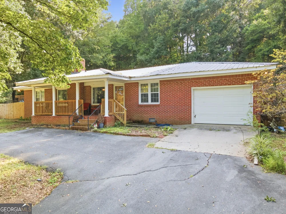 521 Mcdaniel Station RD SW Calhoun, GA 30701