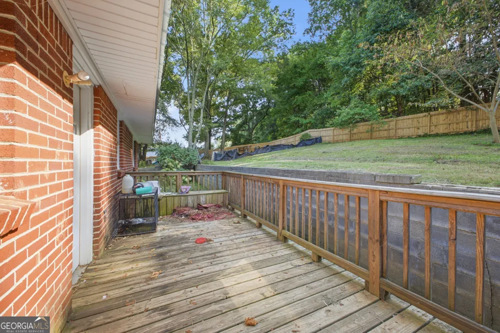 521 Mcdaniel Station RD SW Calhoun, GA 30701