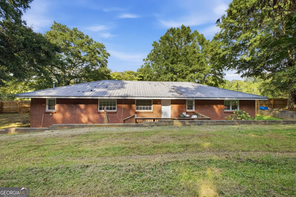 521 Mcdaniel Station RD SW Calhoun, GA 30701