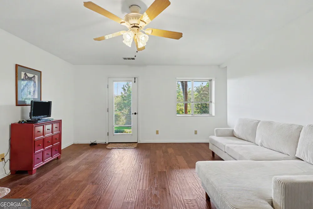 1387 Valley ST Clayton, GA 30525