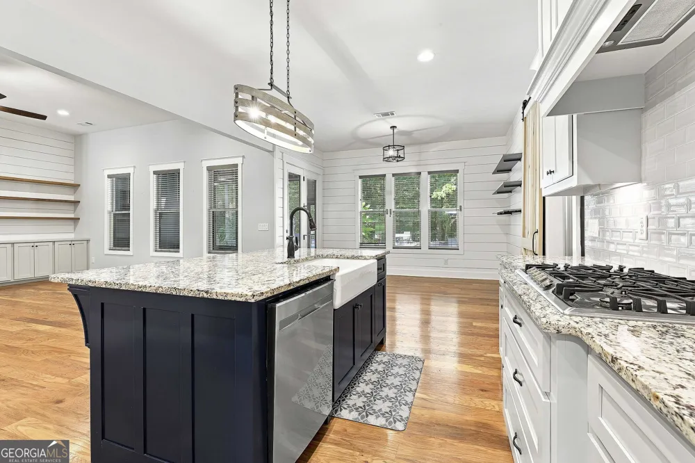 180 Lawshe Farm DR Senoia, GA 30276