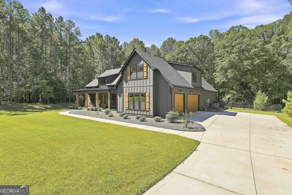 180 Lawshe Farm DR Senoia, GA 30276