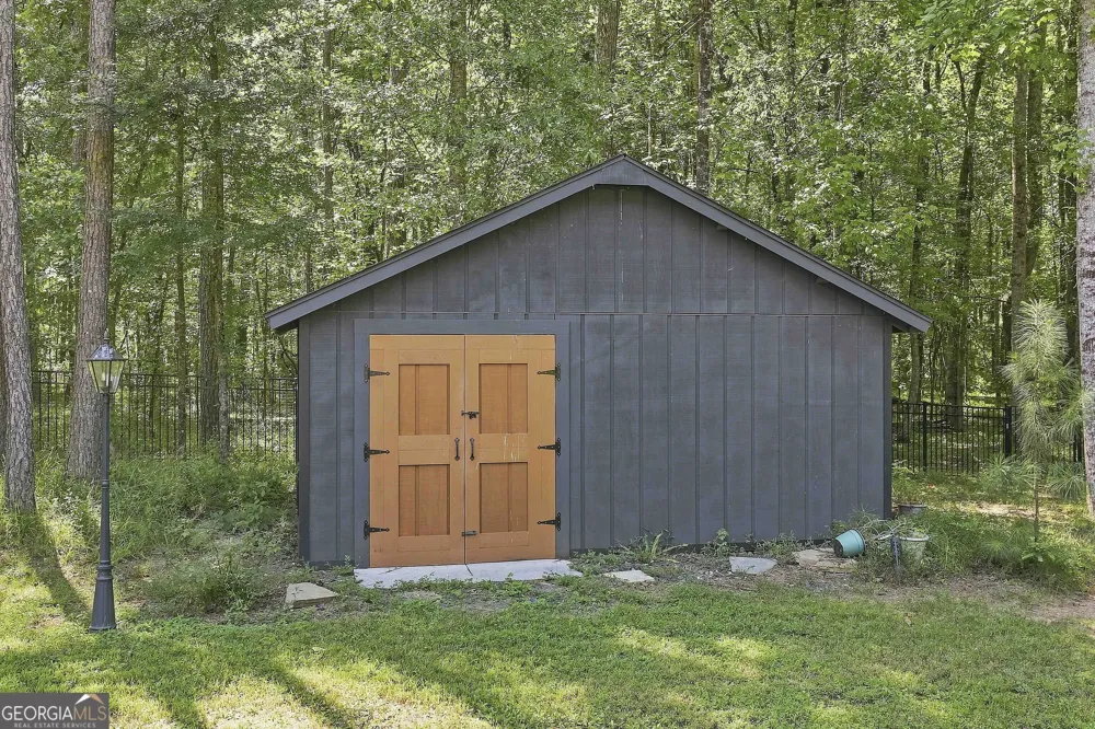 180 Lawshe Farm DR Senoia, GA 30276