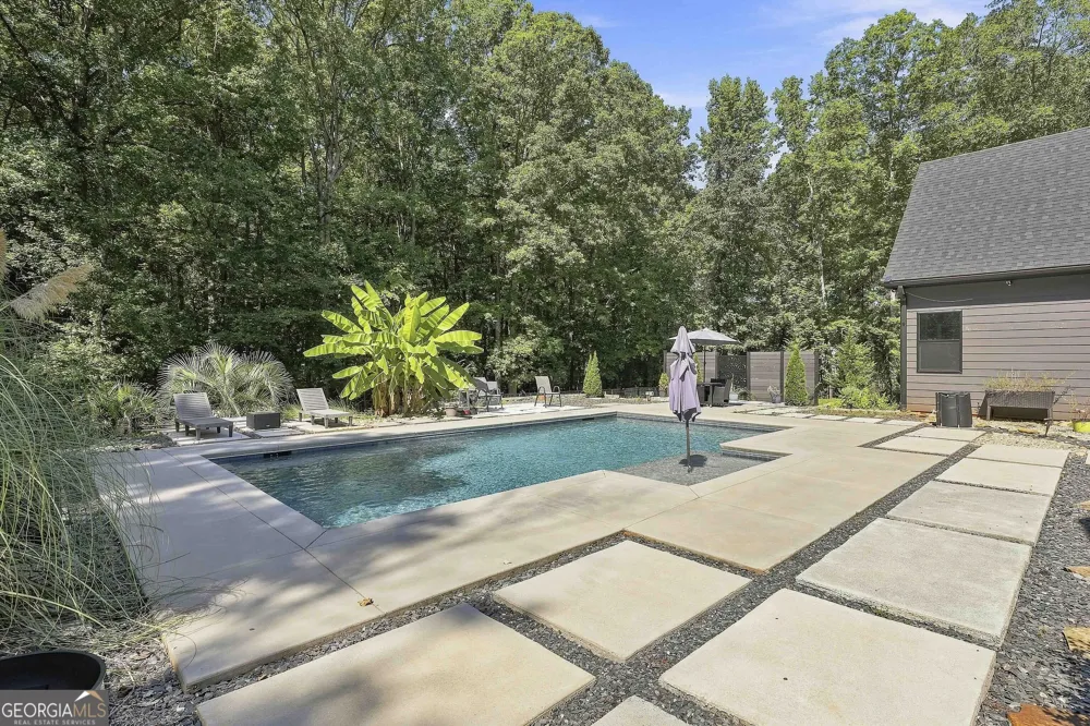 180 Lawshe Farm DR Senoia, GA 30276
