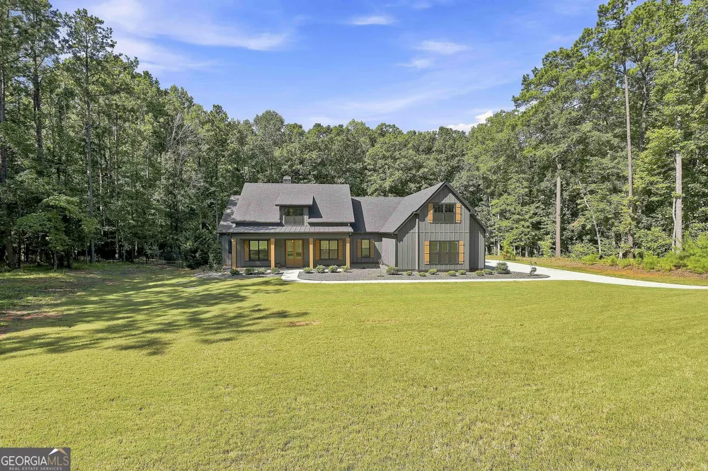 180 Lawshe Farm DR Senoia, GA 30276