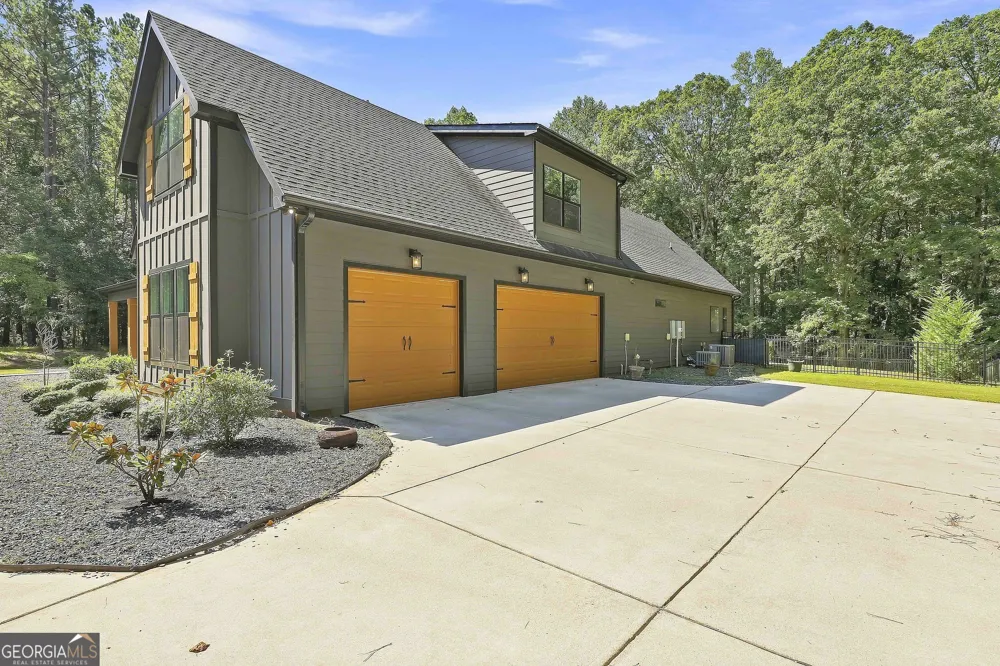 180 Lawshe Farm DR Senoia, GA 30276
