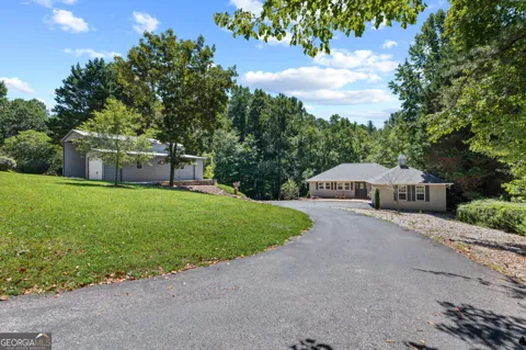 527 Pinebrook DR
