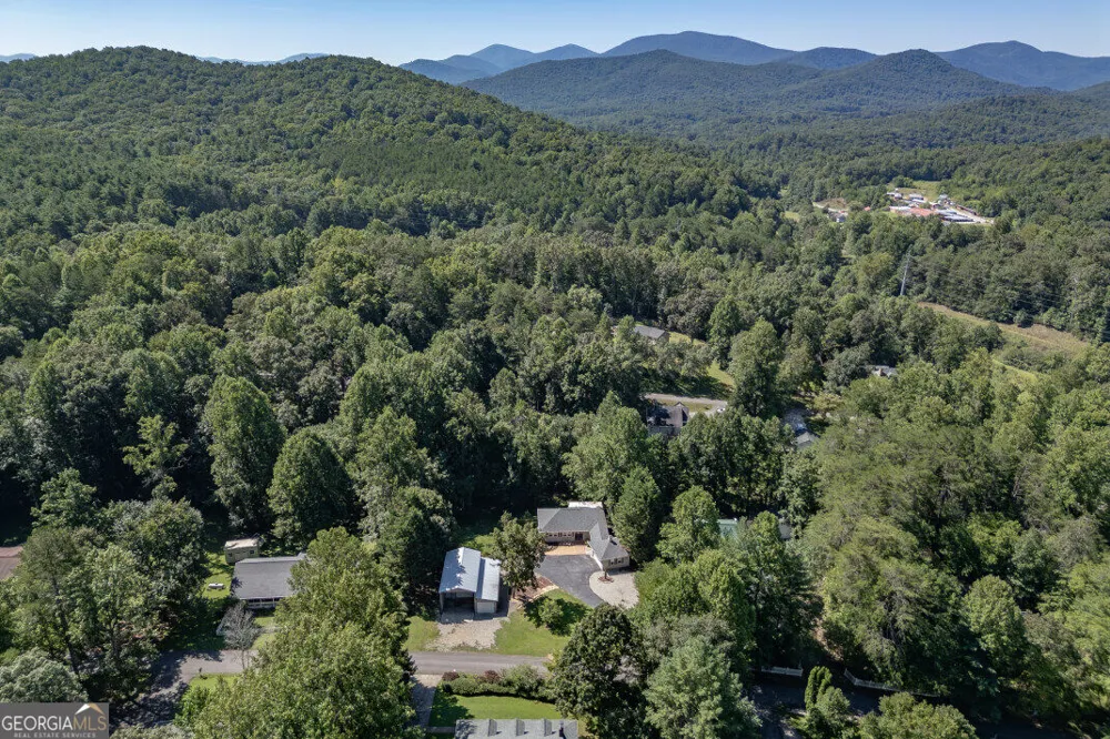 527 Pinebrook DR Blairsville, GA 30512