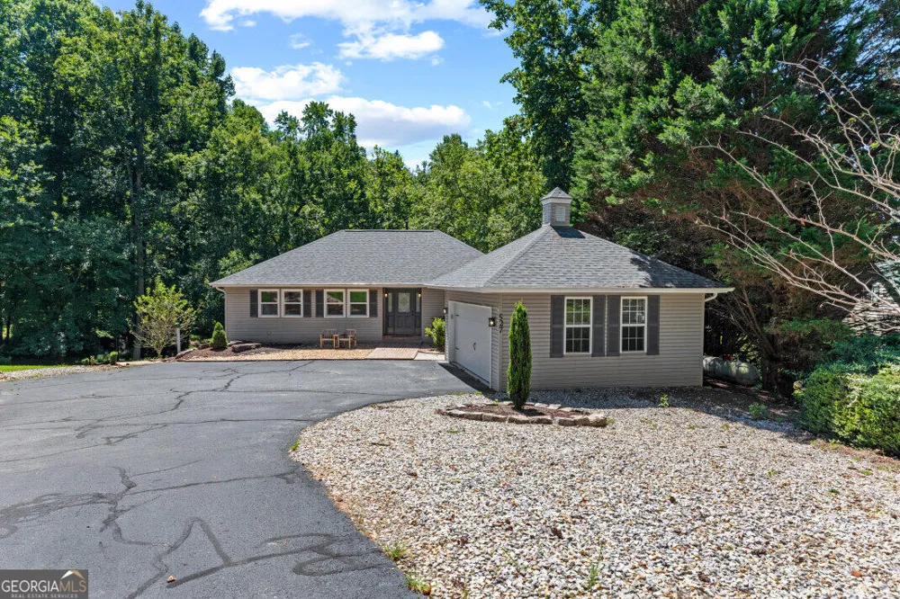 527 Pinebrook DR Blairsville, GA 30512