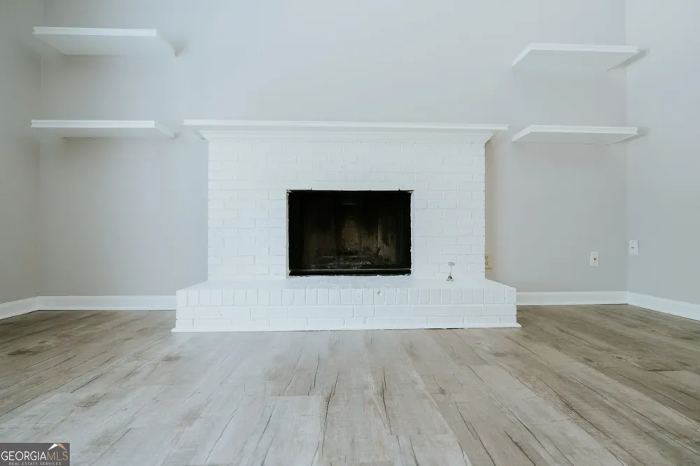 1256 Minhinette DR Roswell, GA 30075