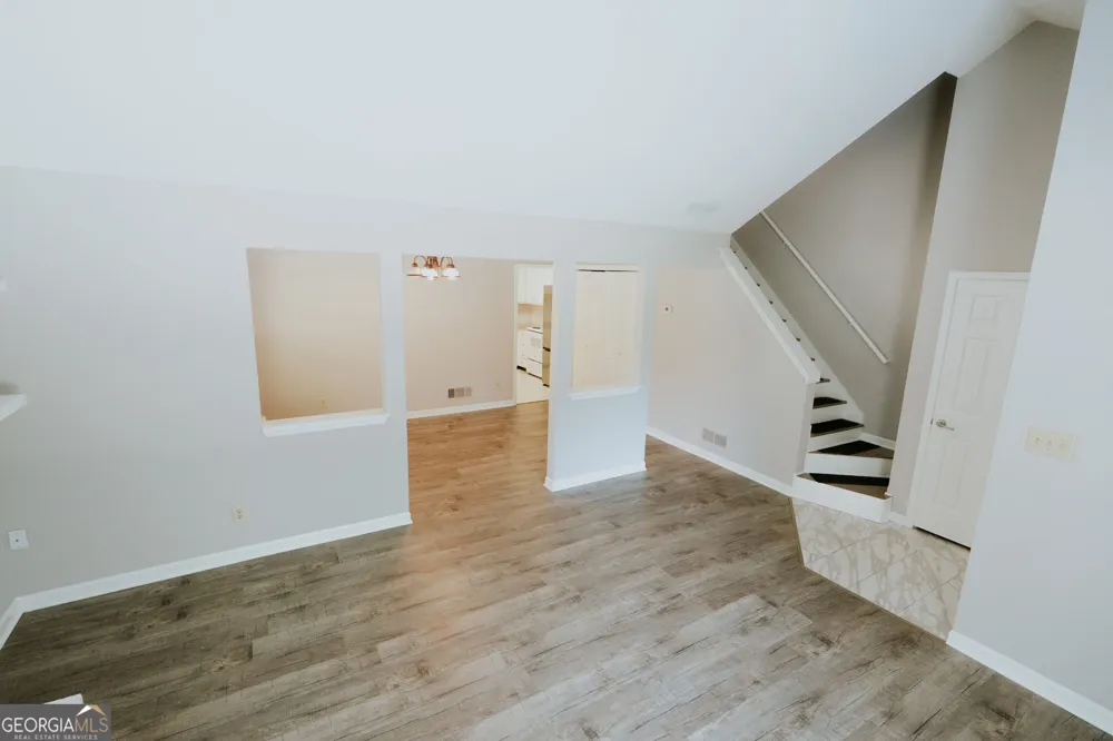 1256 Minhinette DR Roswell, GA 30075
