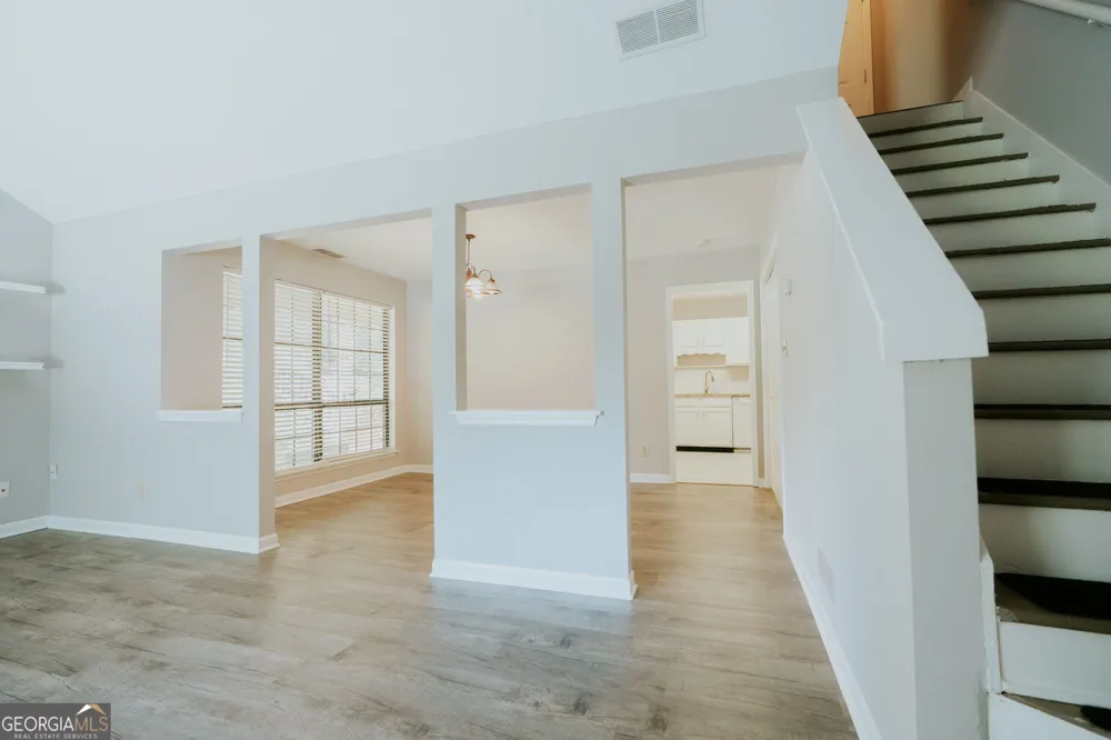 1256 Minhinette DR Roswell, GA 30075