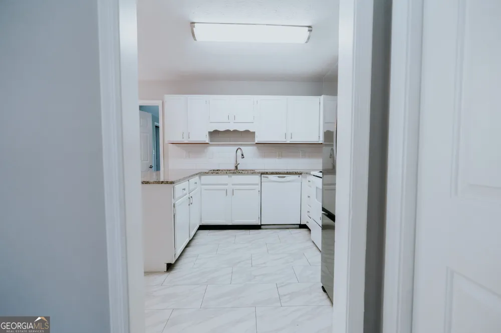 1256 Minhinette DR Roswell, GA 30075