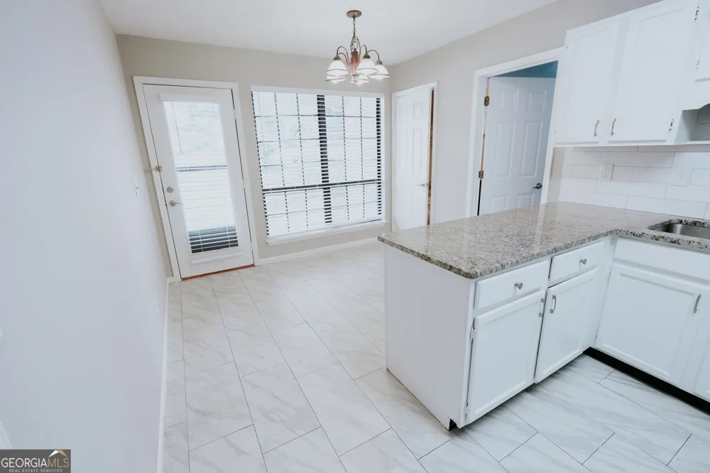 1256 Minhinette DR Roswell, GA 30075