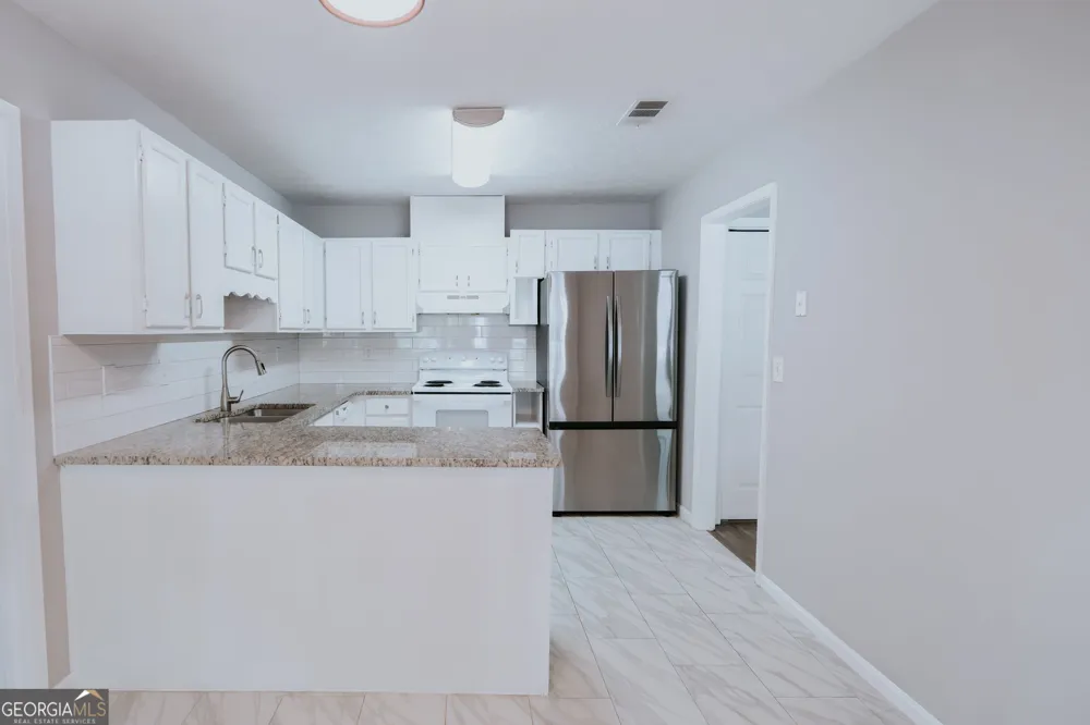 1256 Minhinette DR Roswell, GA 30075