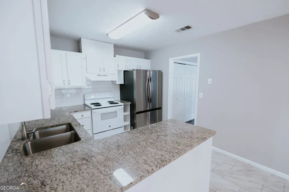 1256 Minhinette DR Roswell, GA 30075