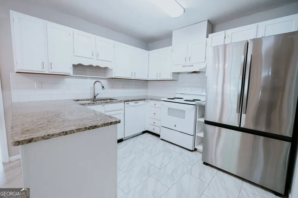 1256 Minhinette DR Roswell, GA 30075