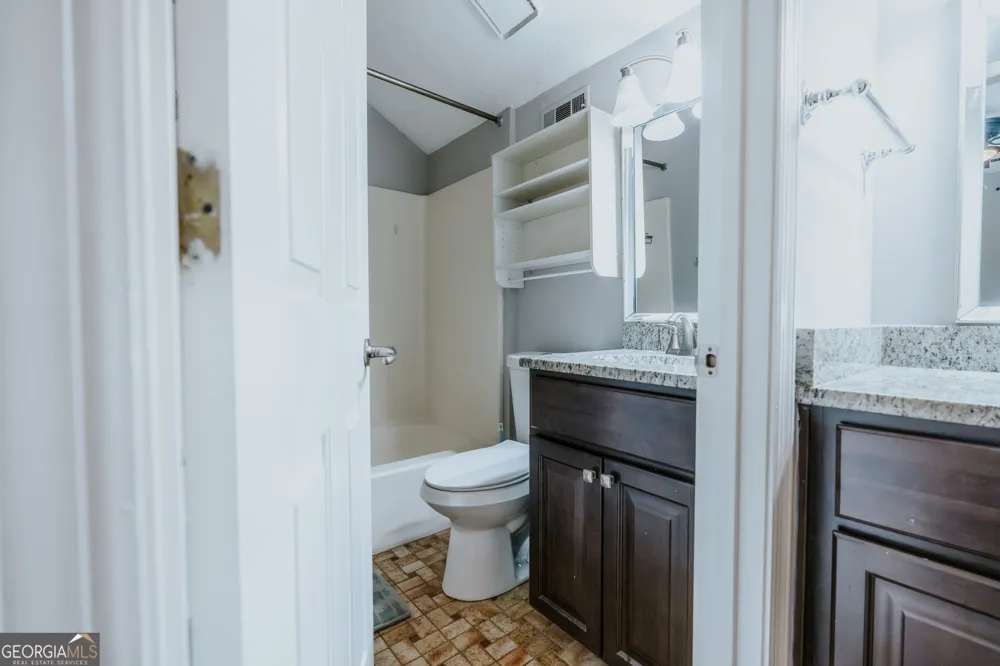 1256 Minhinette DR Roswell, GA 30075