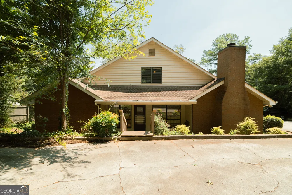1256 Minhinette DR Roswell, GA 30075