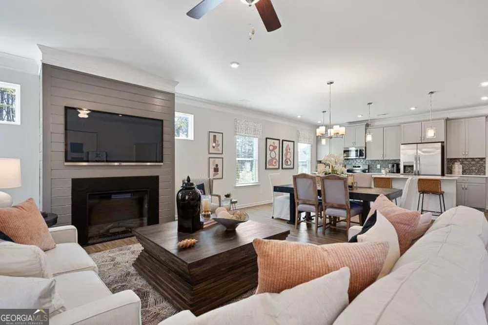 377 Bud ST Hoschton, GA 30548