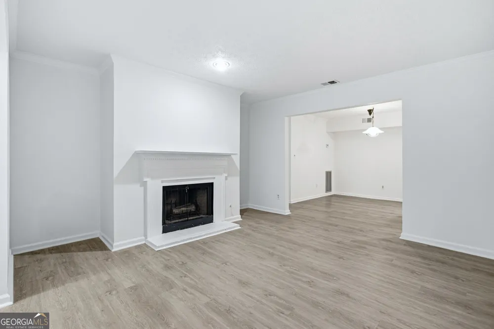 2052 Brian Way Decatur, GA 30033