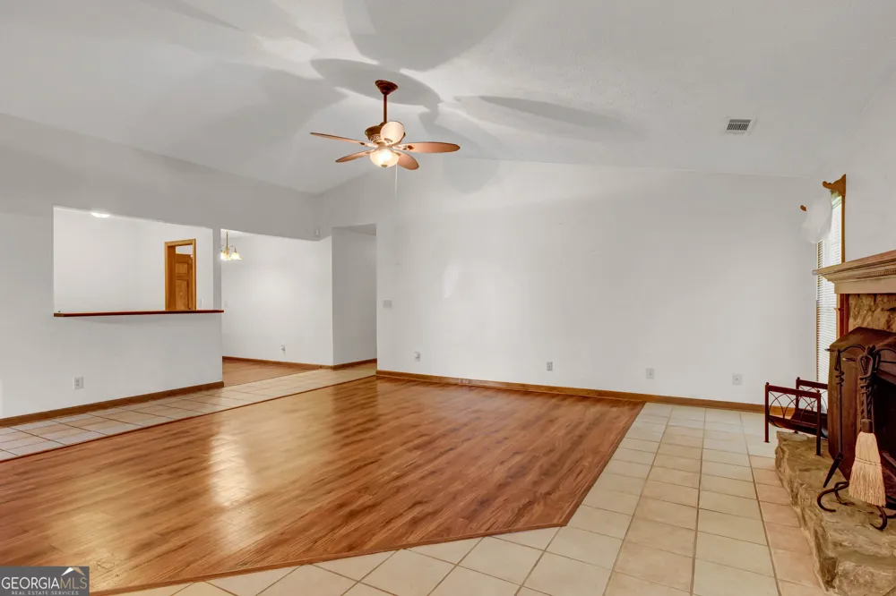 607 Stonemill MNR Lithonia, GA 30058
