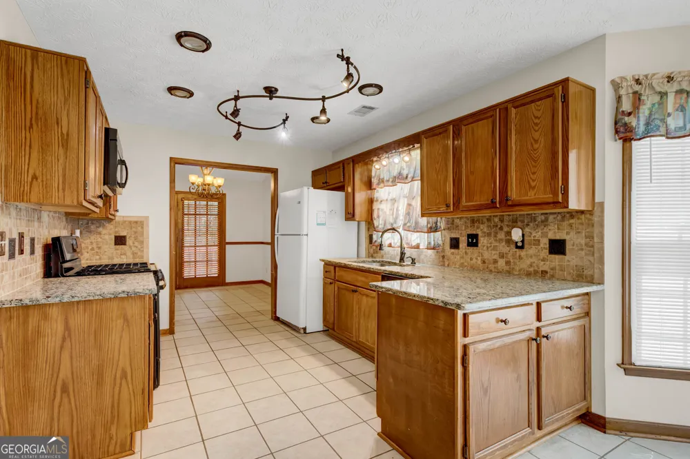 607 Stonemill MNR Lithonia, GA 30058