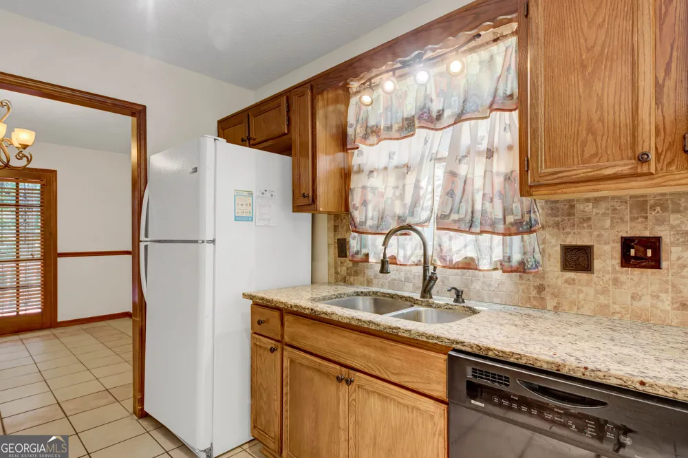 607 Stonemill MNR Lithonia, GA 30058