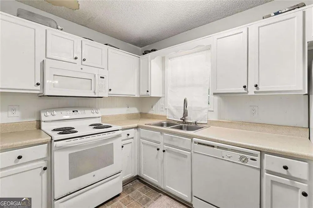 329 River Trace DR Villa Rica, GA 30180