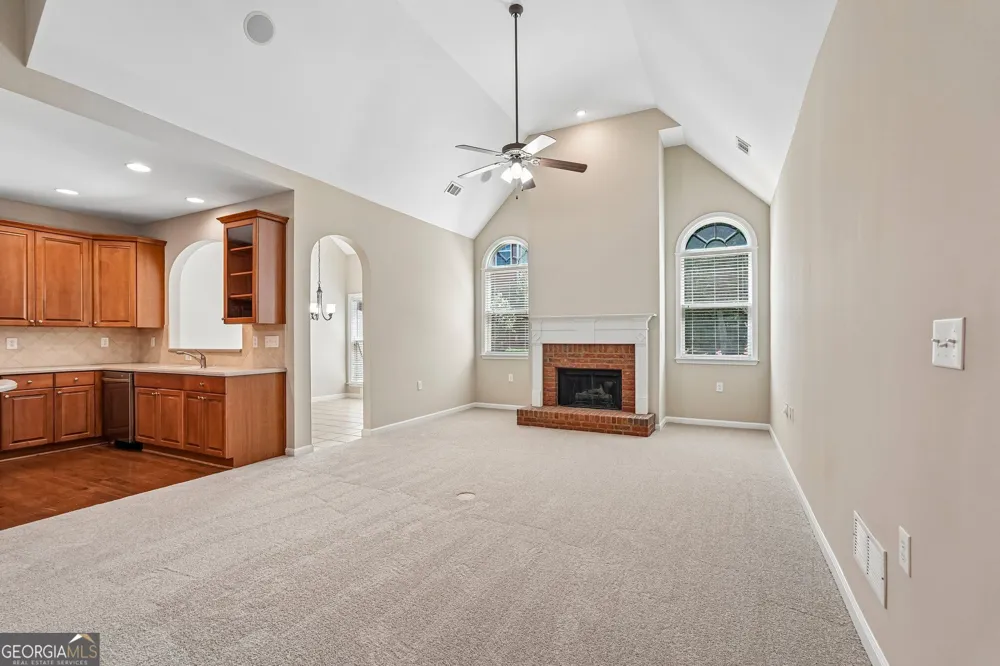 428 Brookes WALK Woodstock, GA 30188