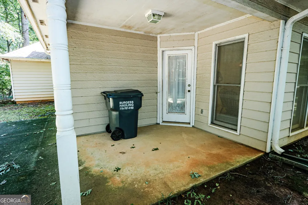 405 Radcliffe TRCE Covington, GA 30016