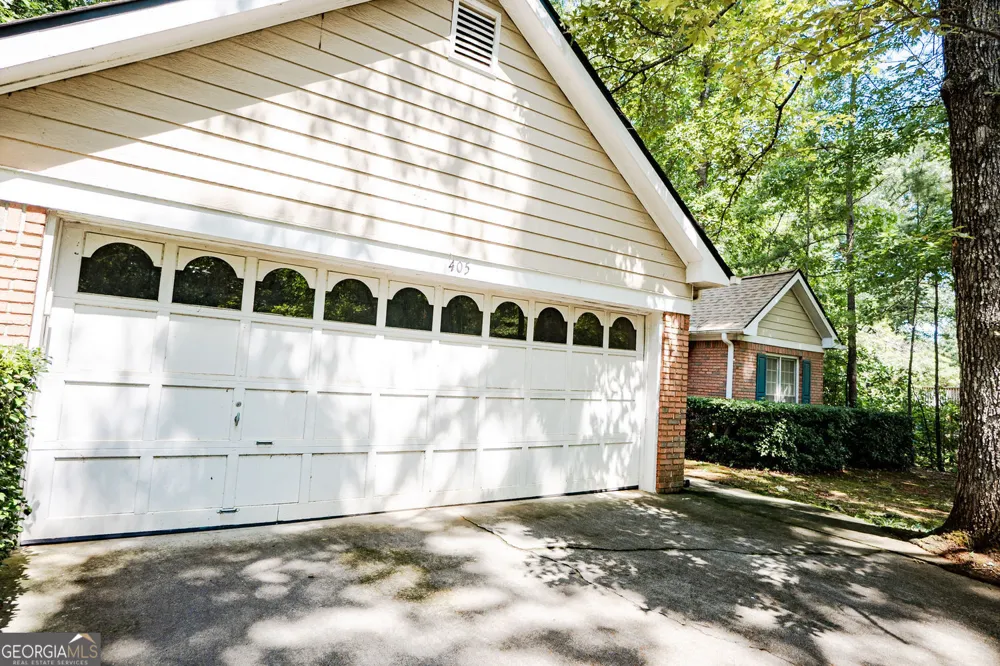 405 Radcliffe TRCE Covington, GA 30016