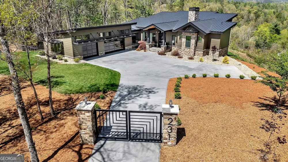 231 Keowee Turtlehead RD Salem, SC 29676