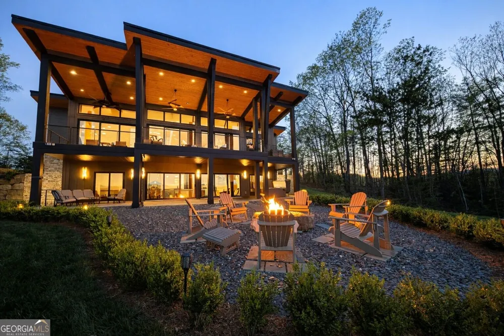 231 Keowee Turtlehead RD Salem, SC 29676
